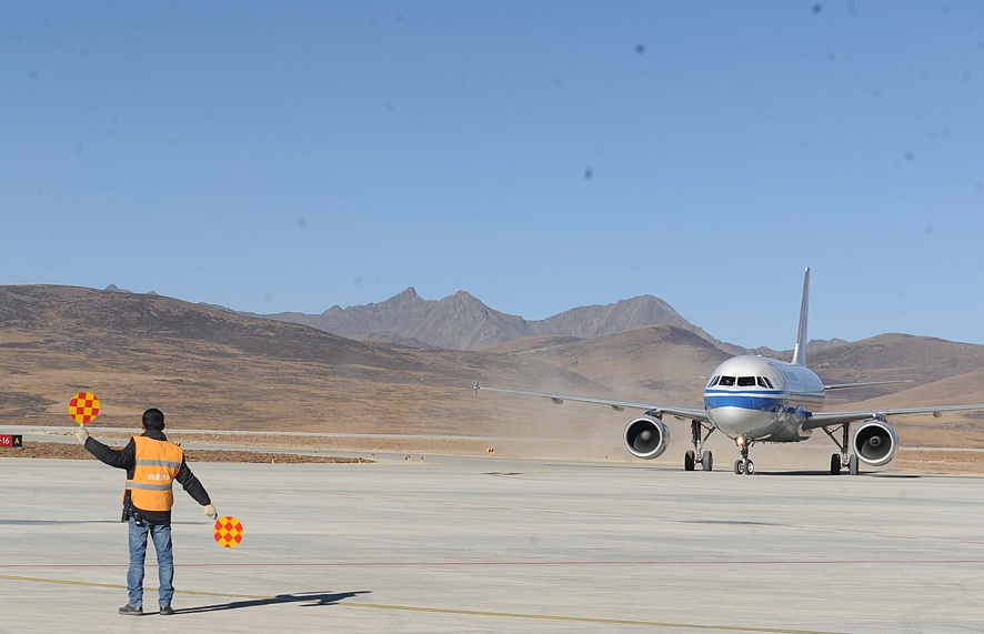 關(guān)于民用機(jī)場不停航施工安全管理的探討