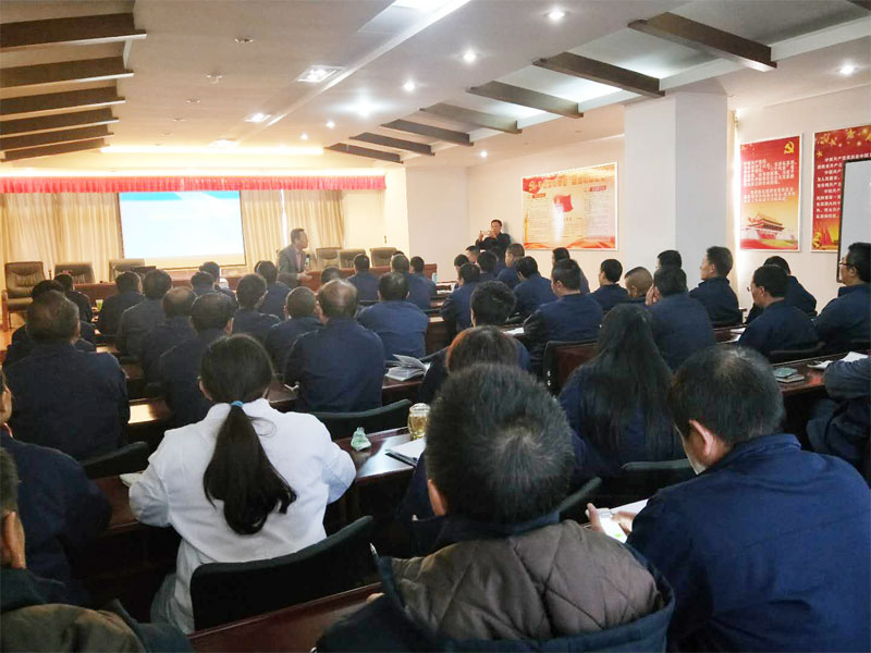 昆明市、安寧市安監(jiān)部門及協(xié)會特邀賽為高寶良老師參加安全交流講座