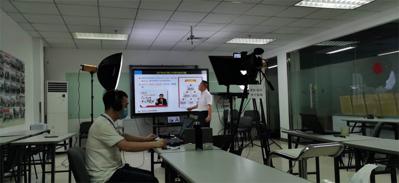 賽為安全高寶良為鄂托克經(jīng)濟(jì)開發(fā)區(qū)2020年《安全生產(chǎn)大講堂》進(jìn)行網(wǎng)絡(luò)直播